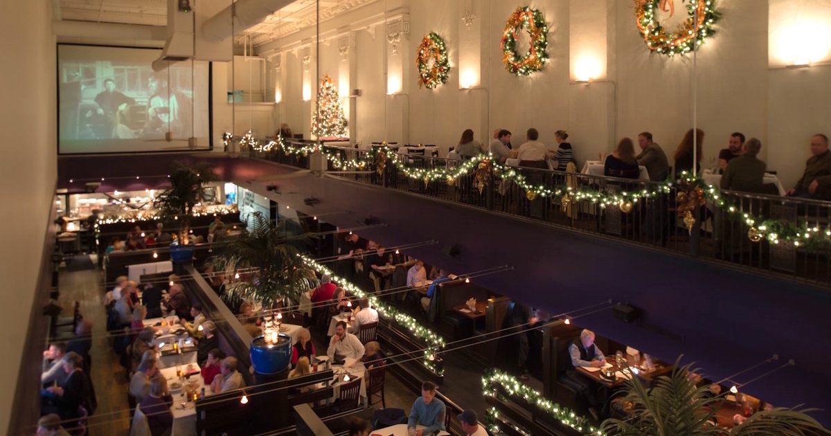 Best Christmas Decorated Bars In Memphis Tn For Holiday Drinking