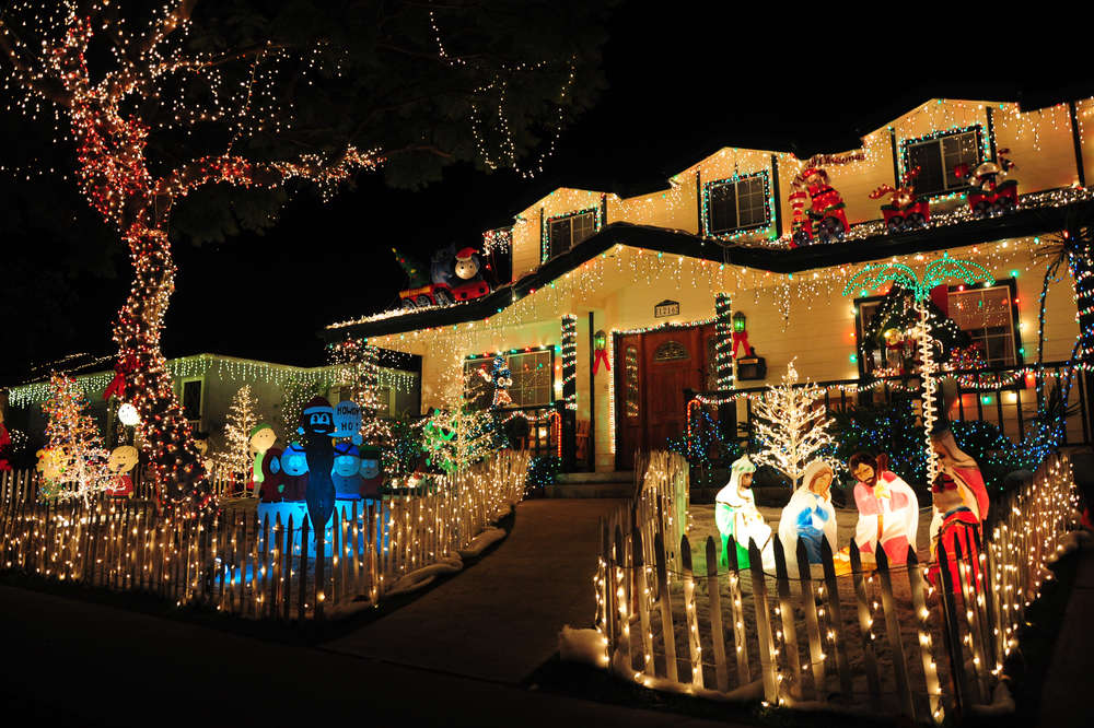 Best Outdoor Christmas Light Displays To See In Los Angeles Thrillist