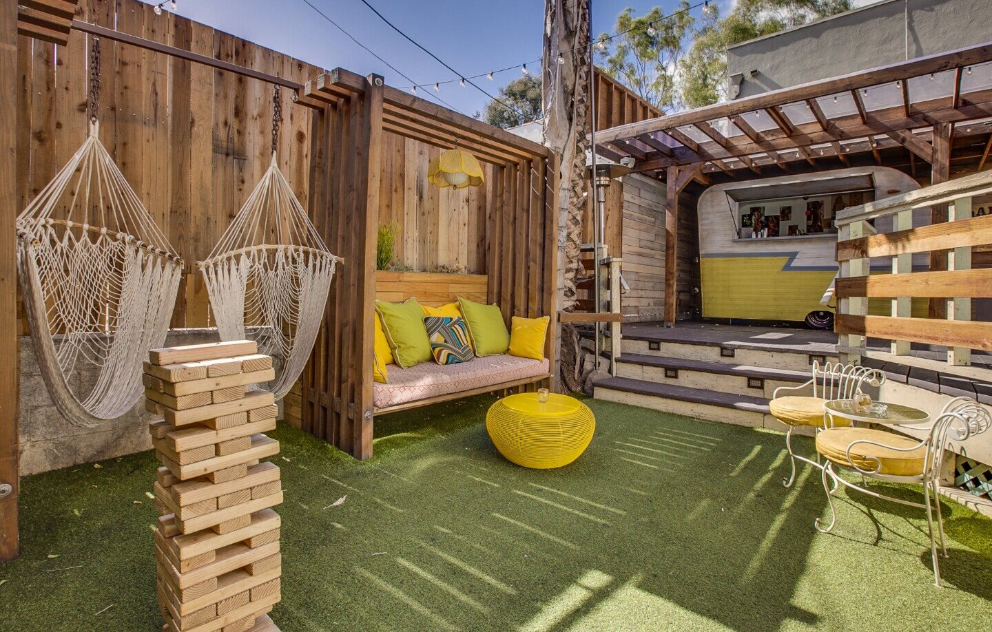 best singles bar in los angeles