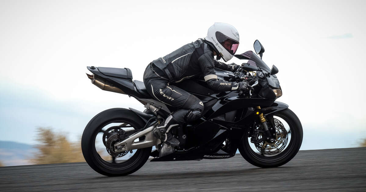 Driving Safety Tips - How Riding a Motorcycle Makes You a Better Driver ...