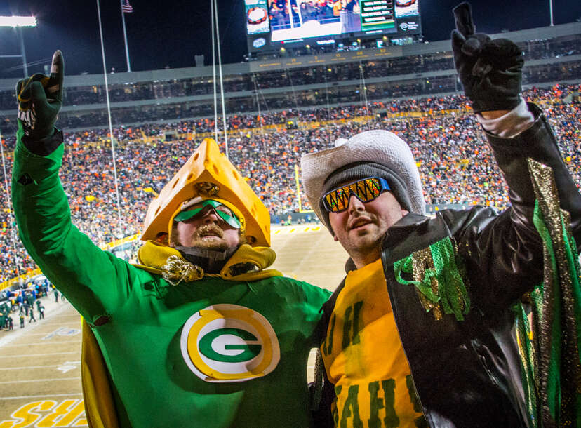 They showed up': Dallas Cowboys faithful fill Ford Field, wipe out  home-field advantage