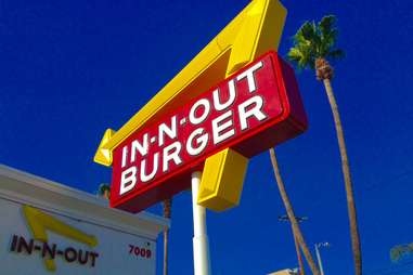 In-N-Out exterior