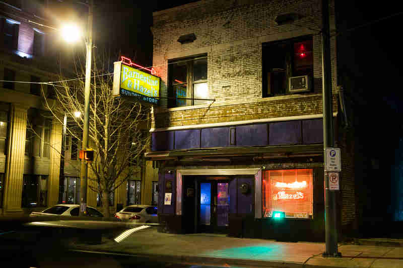 History of Earnestine and Hazel's, a Memphis Burger Bar ...