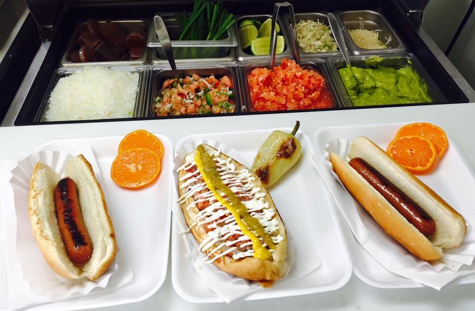 TLoc's Sonora Hot Dogs A Austin, TX Restaurant.