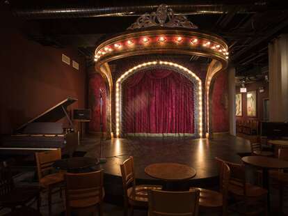 Chicago Magic Lounge: A Bar in Chicago, IL - Thrillist