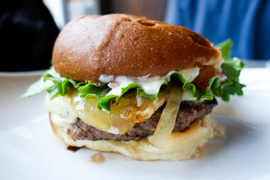 WingHarts PGH Burger