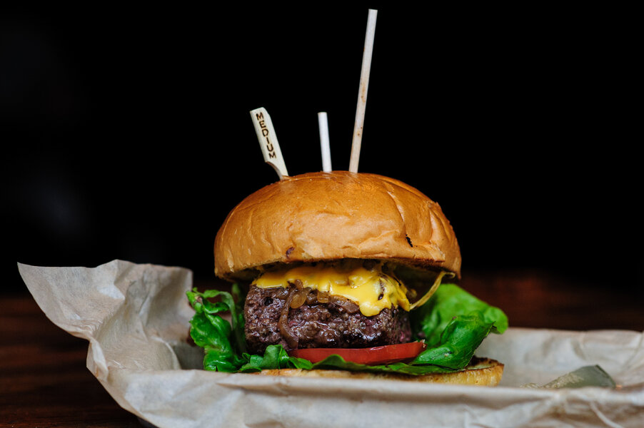 Burger Restaurants In Pittsburgh For The Best Hamburger Burger Quest Thrillist