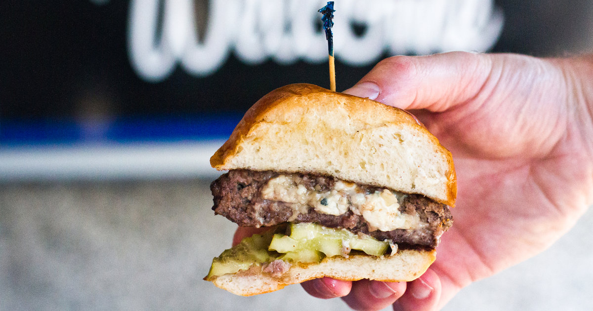 Burger Restaurants in Minneapolis & St. Paul for the Best Hamburger