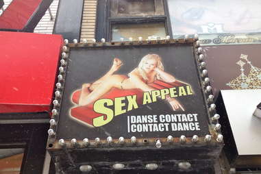 Cabaret Sex Appeal sign