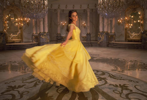 Beauty And The Beast Trailer Emma Watson Sings Belle For