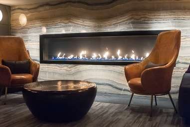 lh 21 chicago fireplace