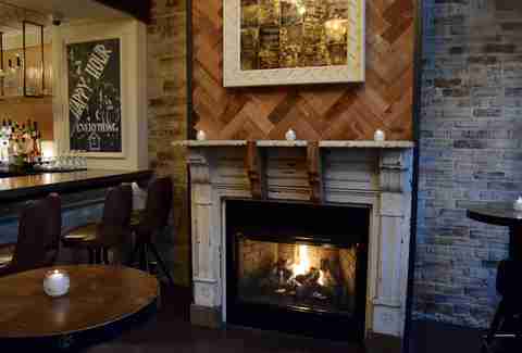 Best Fireplace Bars In Chicago Thrillist
