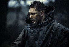 All of the Insane Things Tom Hardy Does on 'Taboo'