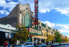 Local Chicago Businesses You Should Support in 2017