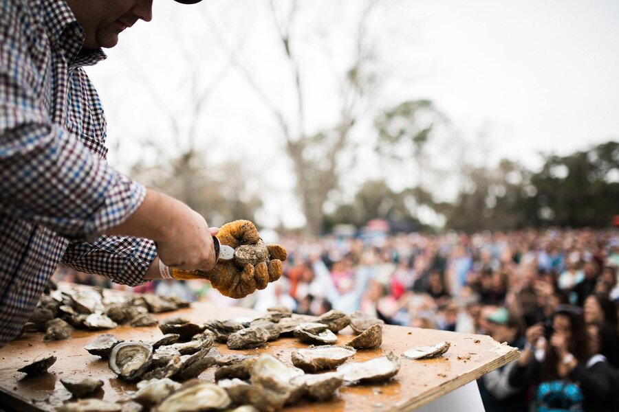 How to Have a Charleston Oyster Roast Thrillist
