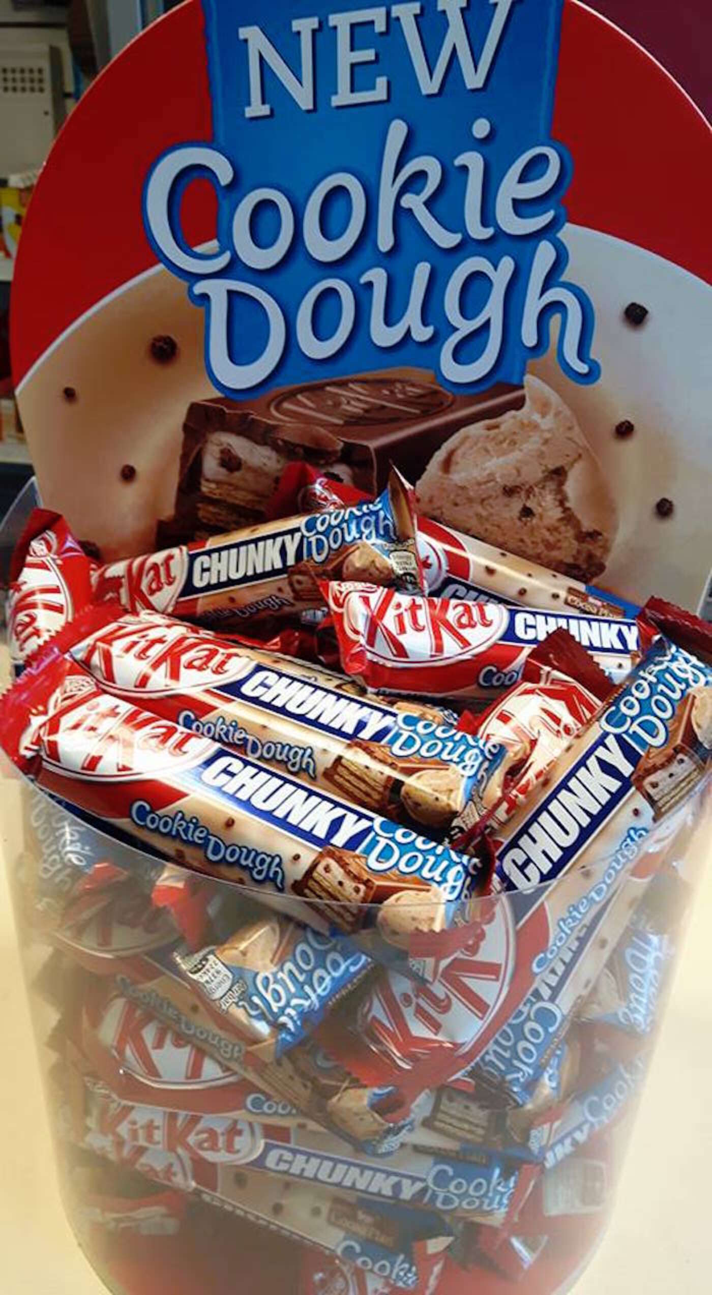 Kit Kat Chunky Cookie Dough Bar Is the Only Candy You Need - Thrillist