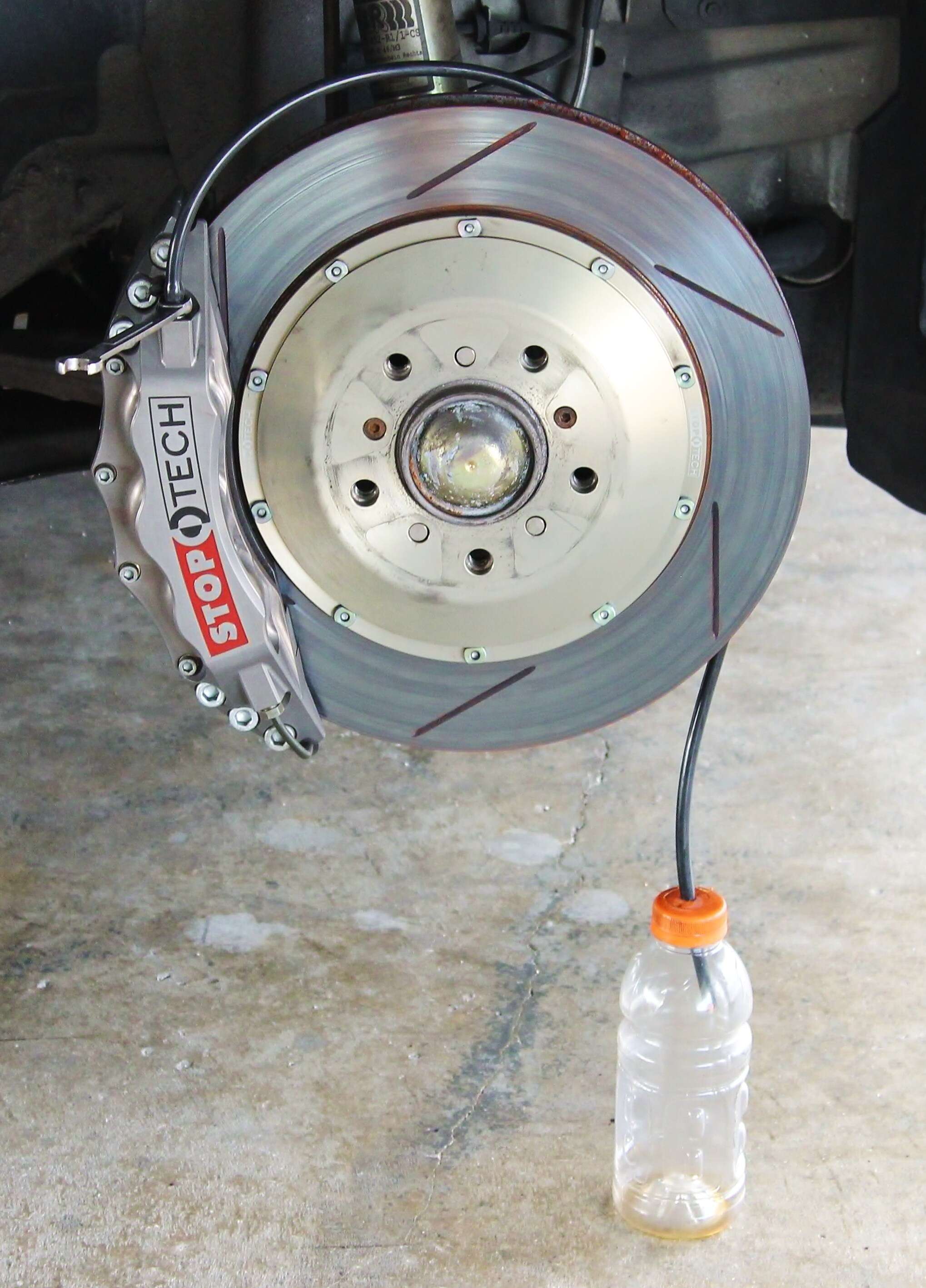 How to flush your brakes