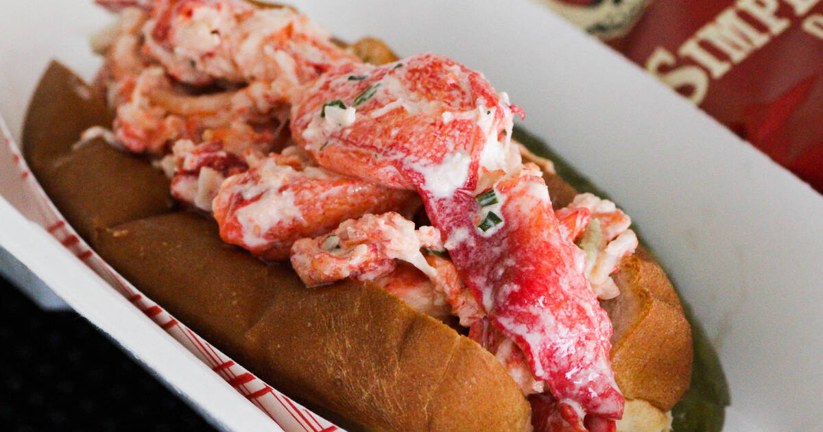 Delicious Lobster Roll Recipe - Food Faith Fitness