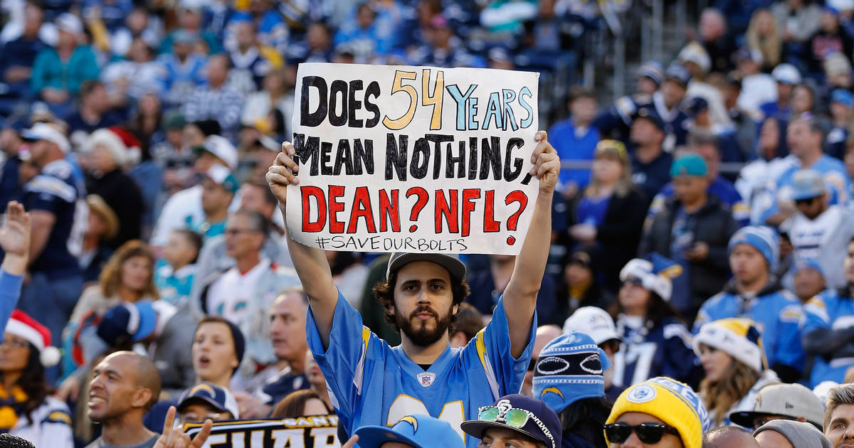 Sports Insiders Say Chargers Could Have Kept San Diego Fans if They Moved  to Las Vegas - Times of San Diego