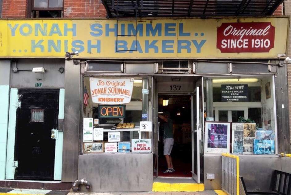 Yonah Schimmel Knish Bakery A New York, NY Restaurant.