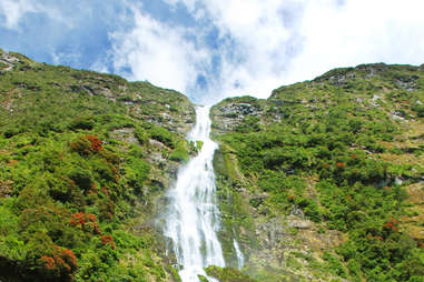 sutherland falls new zealand