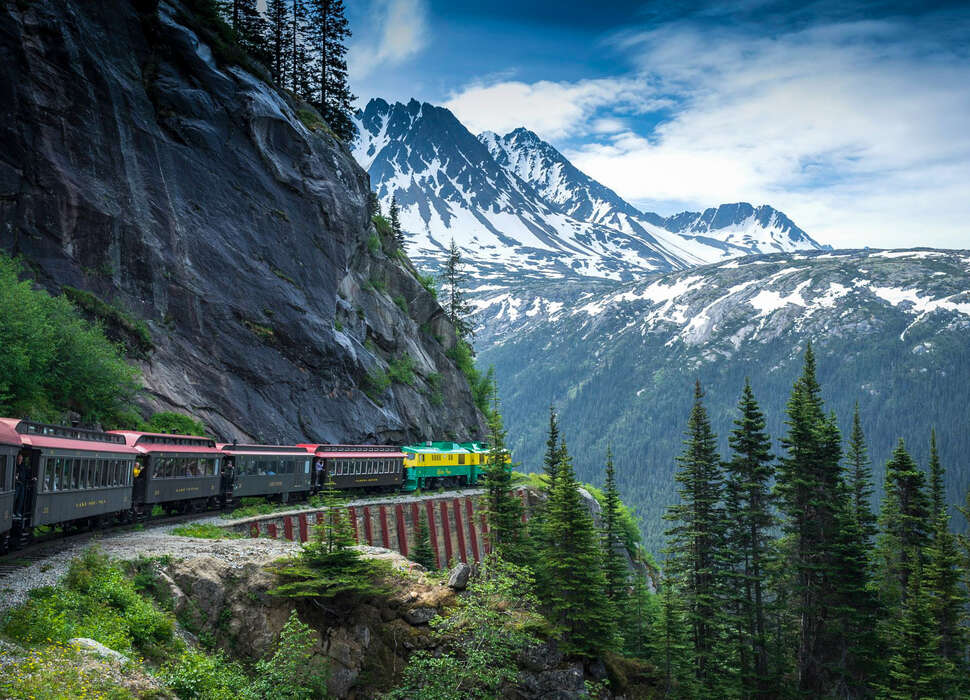 scenic train trips alaska