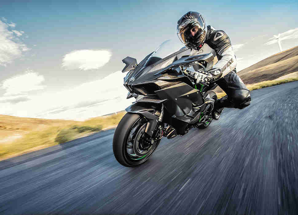 Best Beginner Motorcycles to Buy for Your First Bike - Thrillist