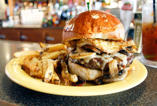 Milwaukee's Best Meals Under $10 That Are Available All the Time