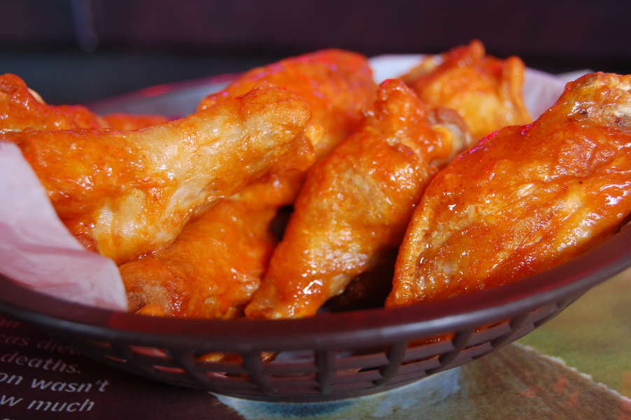 Buff's Pub: A Restaurant in Newton, MA - Thrillist
