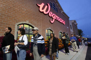 line outside wegmans