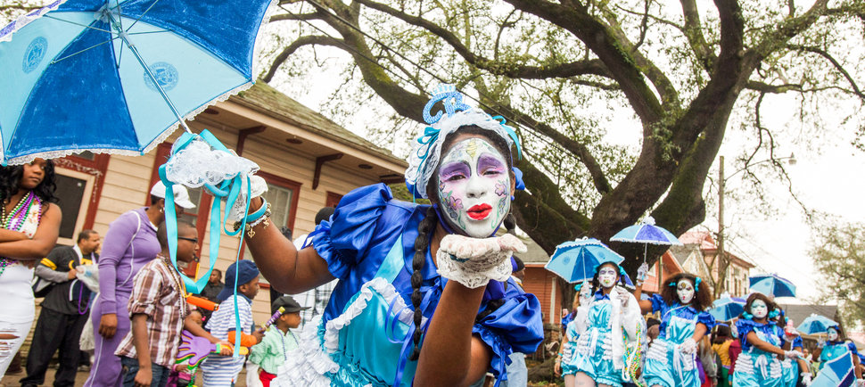 I'm on a New Orleans Dance Team. Here's What It's Like During the Mardi Gras Parade Season.