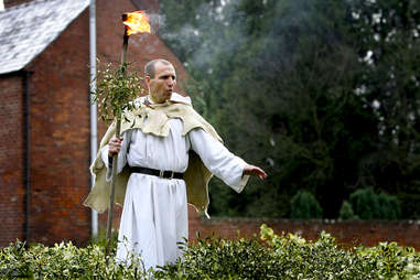 How Alcohol is Used in Religious Ceremonies Around the World - Thrillist