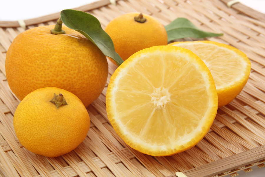 Yuzu Liqueur 7 Delicious Yuzu Cocktail Ingredients Thrillist