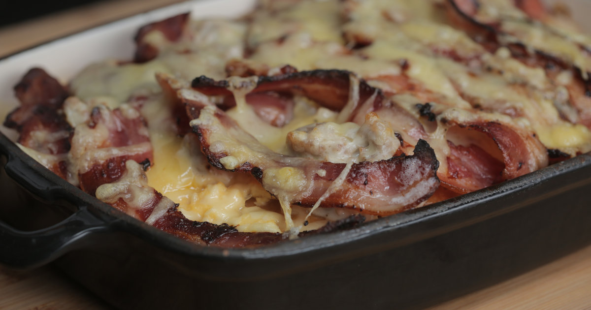 How to Make a Breakfast Lasagna Recipe With Eggs, Bacon, Cheese