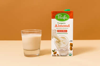 pacific foods almond milk original unsweetened dairy free