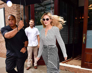 margot robbie is actually in her thirties