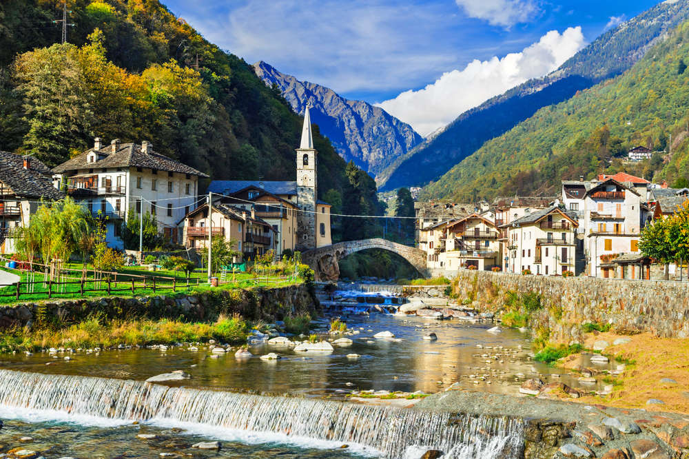 Best Views Towns Things To Do In The Italian Alps Mountains Thrillist