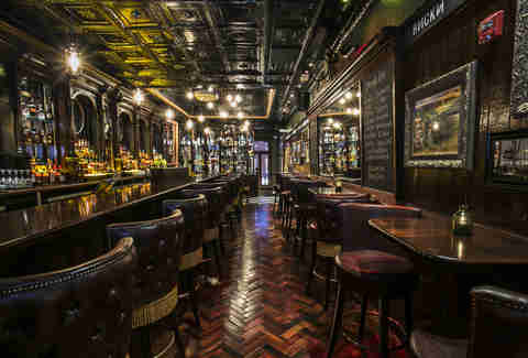 Best Irish Pubs & Bars in Washington DC, According to Expats - Thrillist