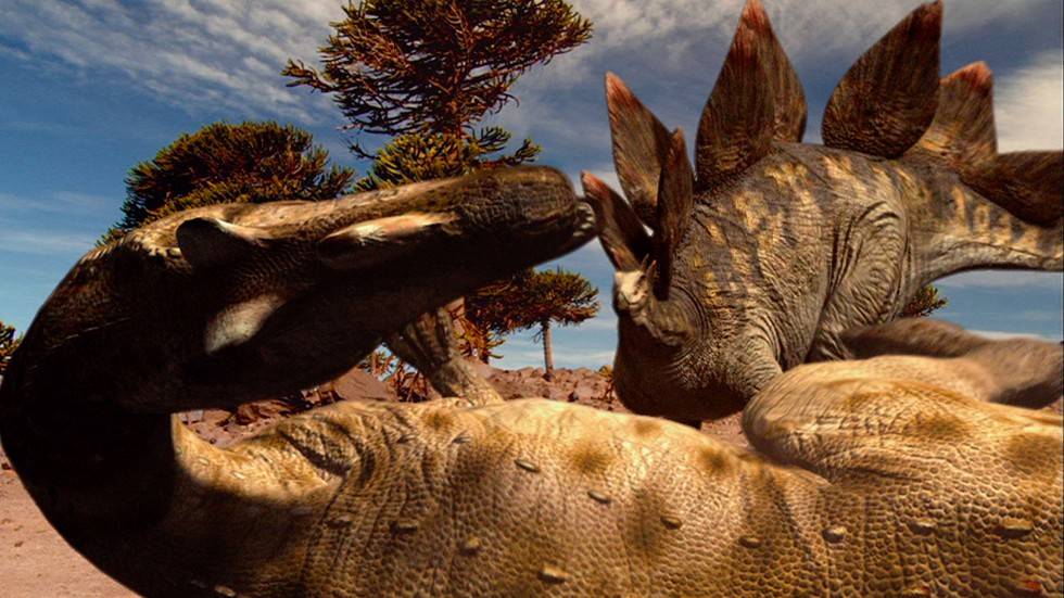 Allosaurus, T-Rex and Stegosaurus Clash in Hilarious Dinosaur Farm Battle