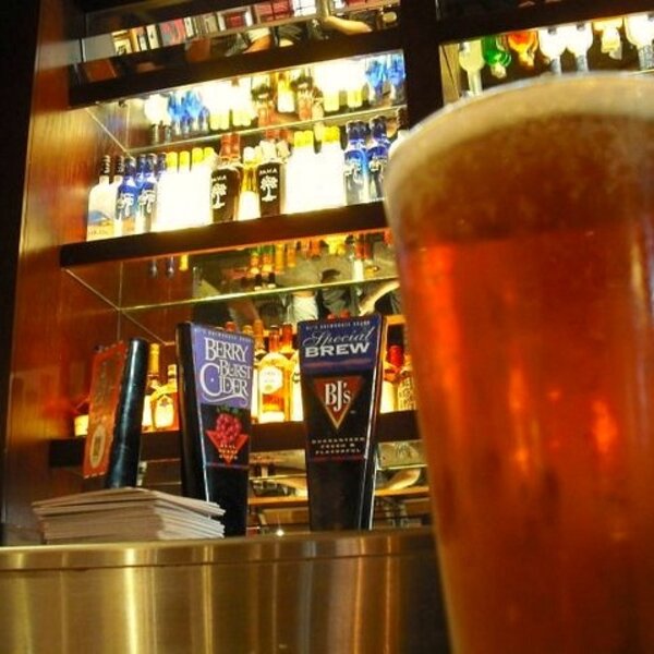 BJ's Restaurant & Brewhouse: A Bar in Pembroke Pines, FL - Thrillist