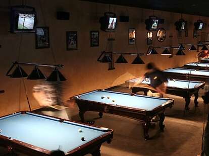 Houston Pool - CLICKS Billiards - Billiards, Games, Sports, Bar & Grill -  Sports Bar