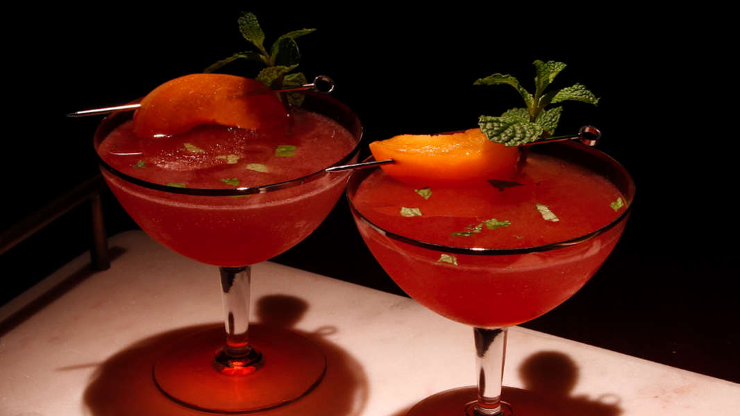 Here's How to Make an Apricot Blossom Tea Rum Cocktail Recipe Thrillist