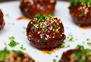 Spice Up Your Dinner With These Korean-Style Meatballs