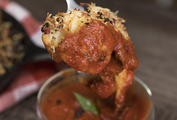 Breakout Your Grandma's Skillet for These Garlic Pizza Knots