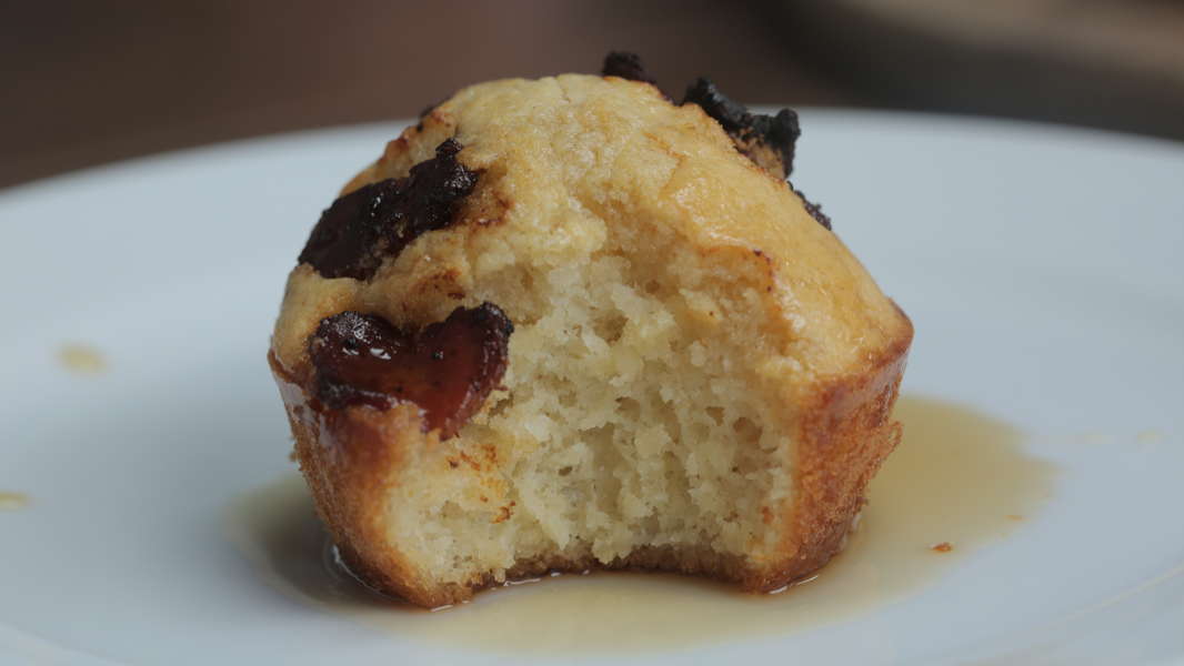 Here's How to Make Bite Sized Pancake Muffins Recipe - Thrillist