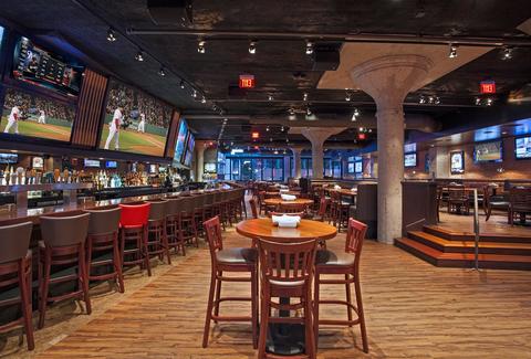 Best Sports Bars in Boston: Cask N Flagon, Bleacher Bar ...