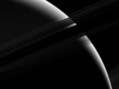 New photo of Saturn
