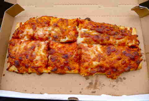 Best Dodger Stadium Food Ranked Dogs Elote More Thrillist Dodger Stadium Pizza