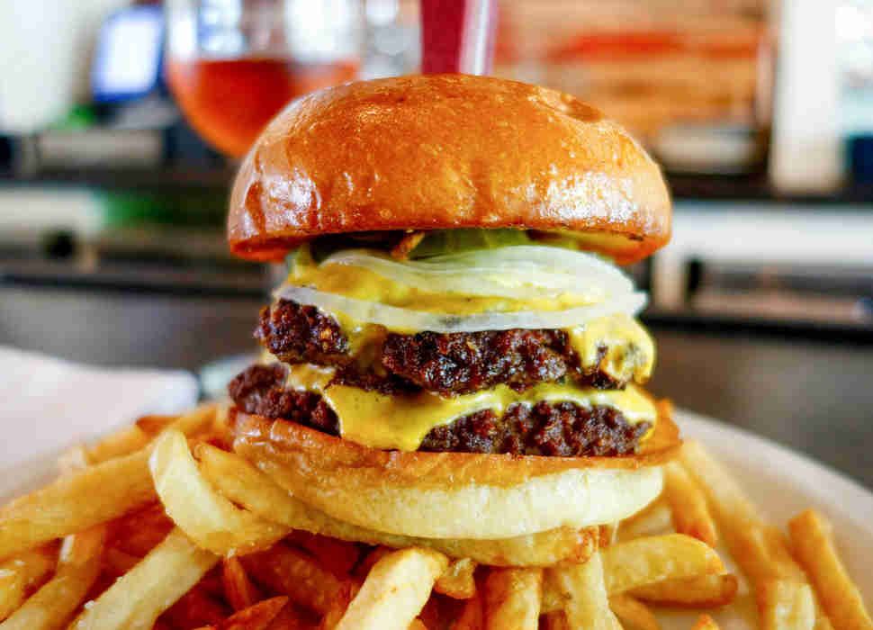 Burger Restaurants in Atlanta for the Best Hamburger Burger Quest