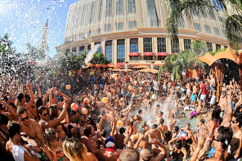 Parties to Watch the Super Bowl in Vegas - Thrillist